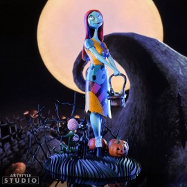 THE NIGHTMARE BEFORE CHRISTMAS Figurine Sally