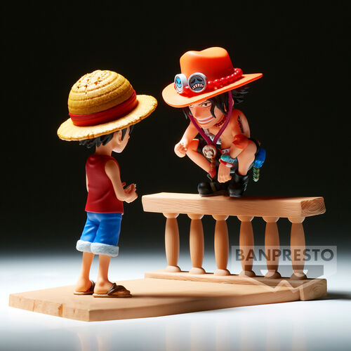 ONE PIECE WORLD COLLECTABLE FIGURE LOG STORIES-MONKEY.D.LUFFY & PORTGAS.D.ACE-