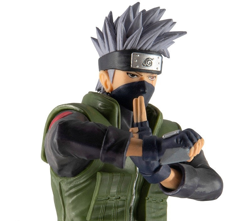 Kakashi Figurine - Naruto Shippuden